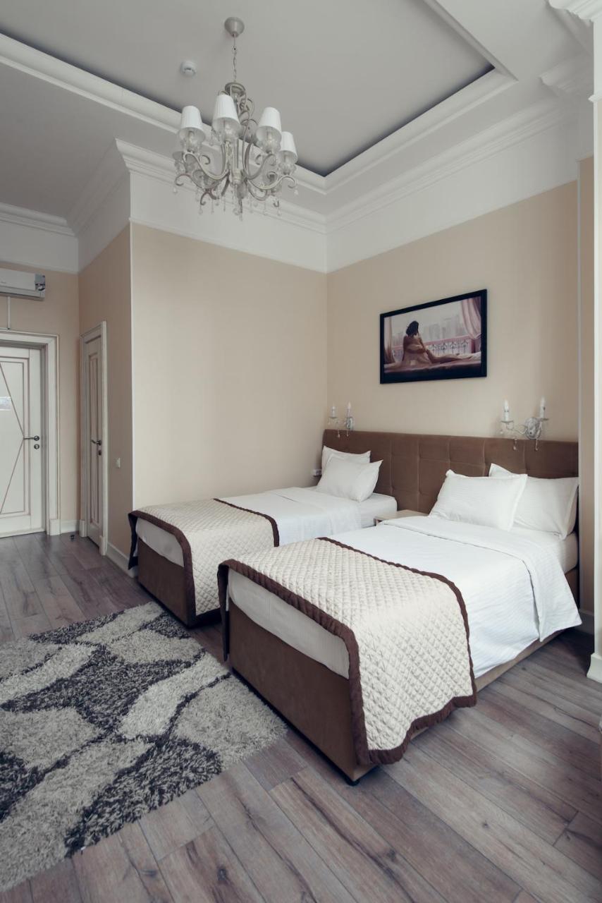 Park Avenue 2*